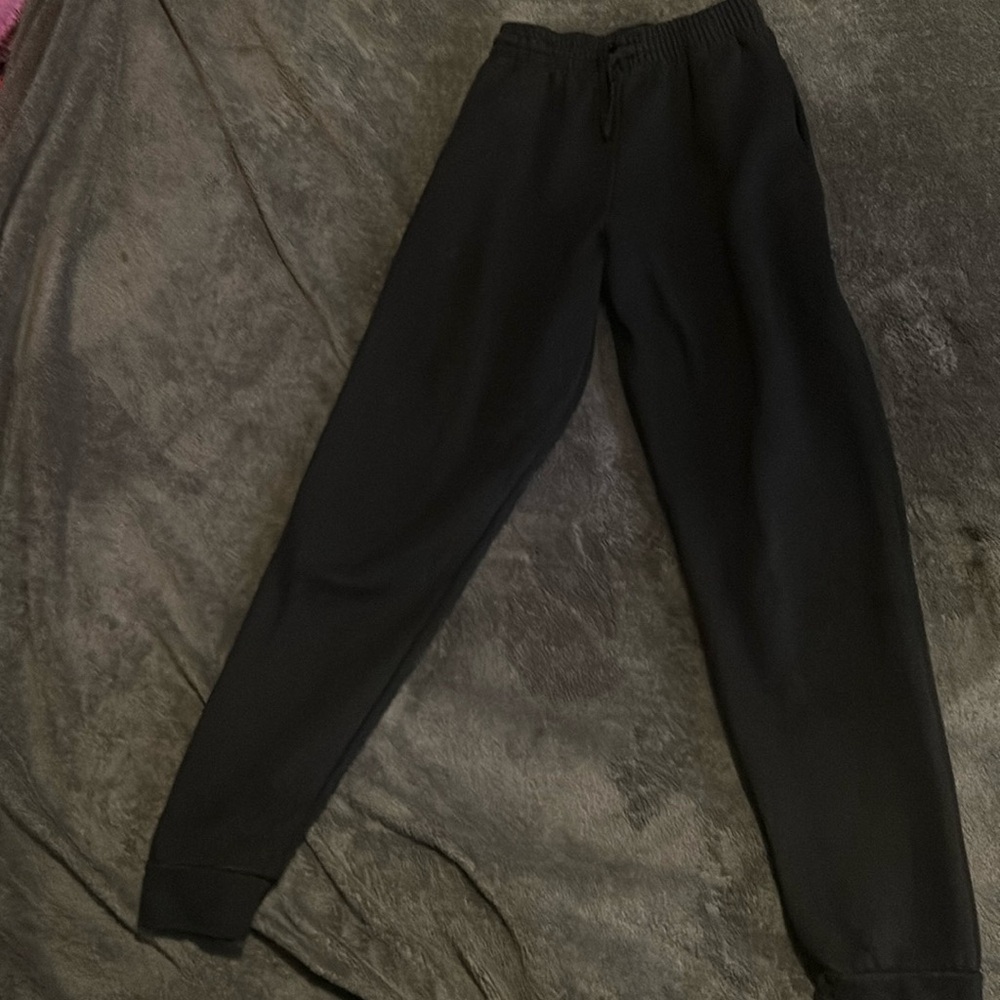 Black fruit of the loom jogger sweats